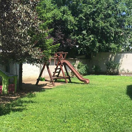 Rose Apartman Дебрецен Екстериор снимка