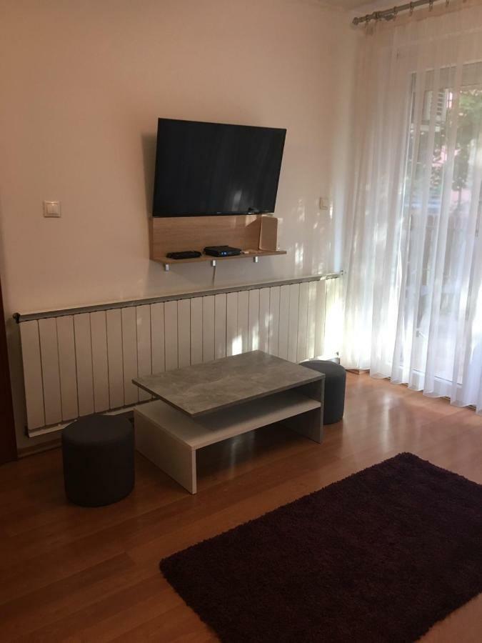 Rose Apartman Дебрецен Екстериор снимка