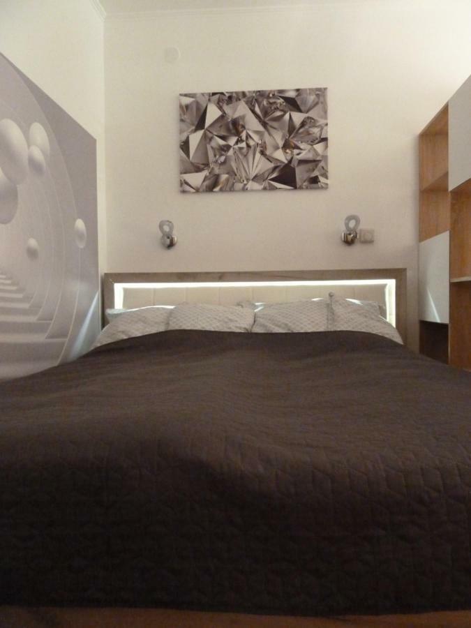 Rose Apartman Дебрецен Екстериор снимка